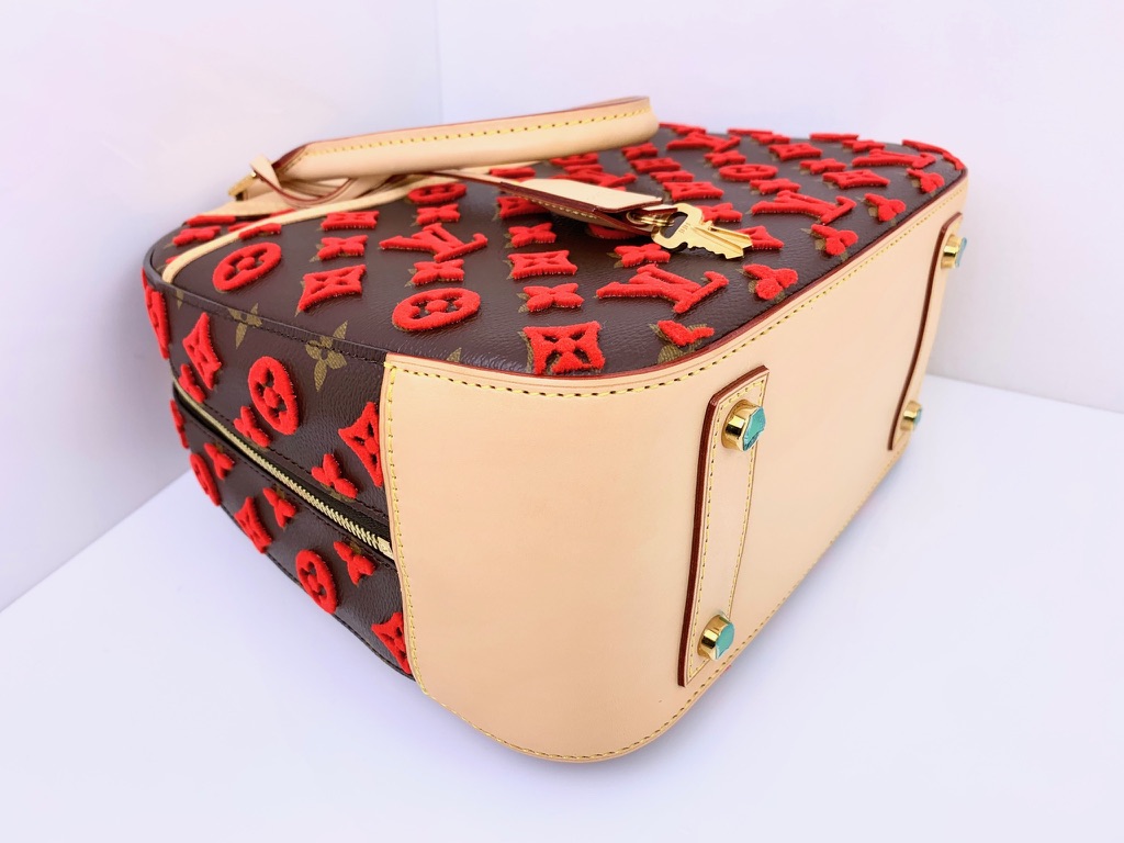 Louis Vuitton Tuffetage Deauville Cube in Red / Rouge Limited Edition BRAND  NEW!