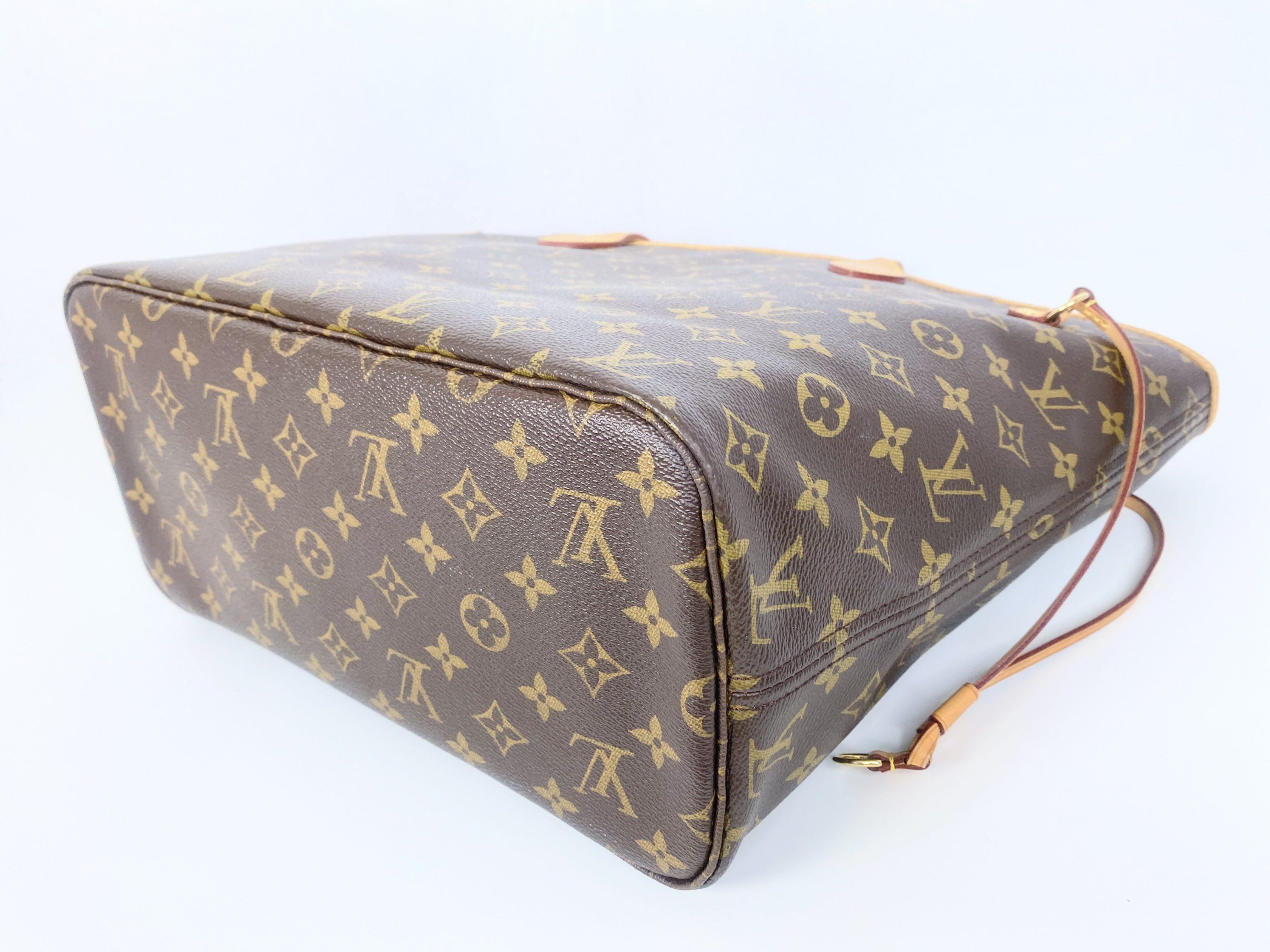 RARE LIMITED EDITION GAME ON Louis Vuitton Monogram Neverfull MM with Pouch  in 2023