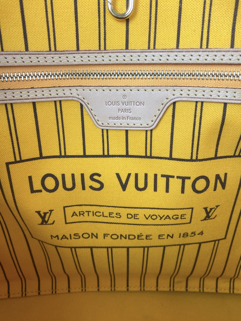 Louis Vuitton Monogram Neverfull MM GM Pouch Pochette Mimosa Yellow Interior