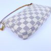 Pochette Accessoires in Damier Azur (SD0097)