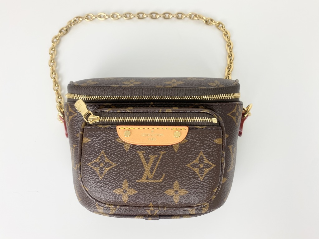 LV Mini Bumbag 🤩 Available to shop ✨